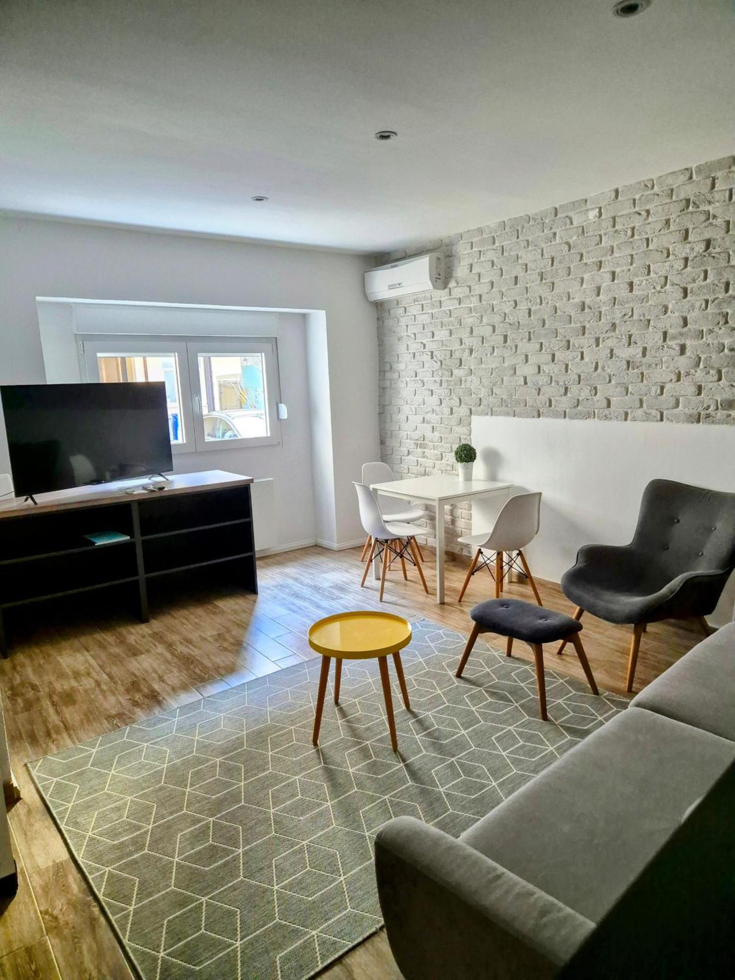 Home Apartmani I Sobe Osijek Exteriér fotografie