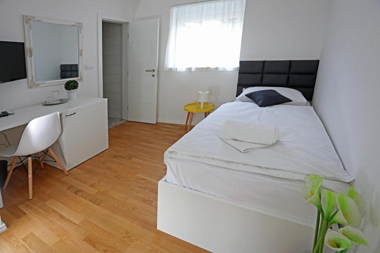 Home Apartmani I Sobe Osijek Exteriér fotografie