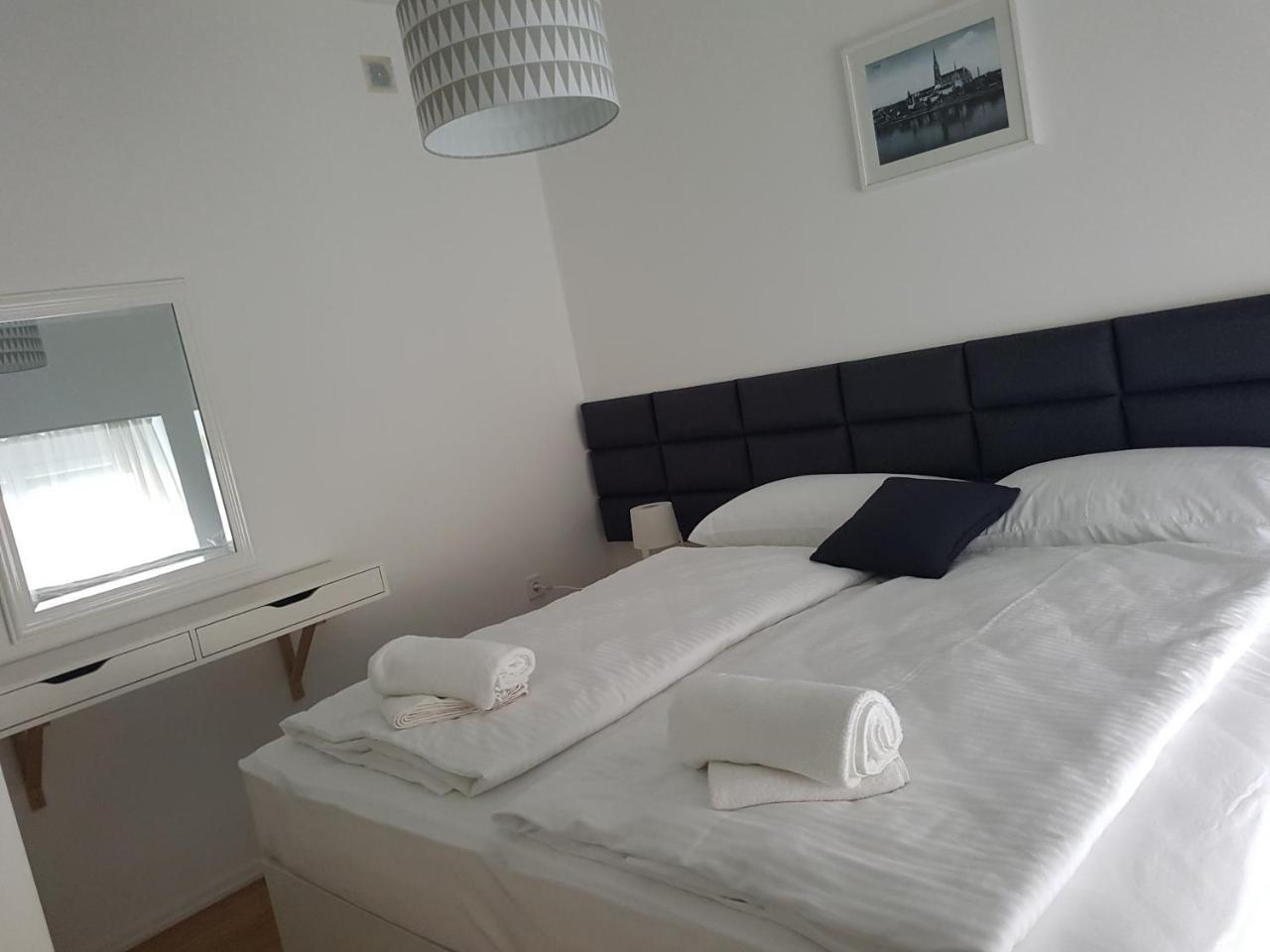 Home Apartmani I Sobe Osijek Exteriér fotografie