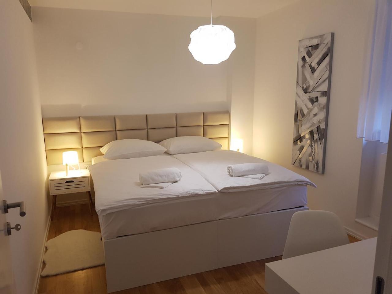 Home Apartmani I Sobe Osijek Exteriér fotografie