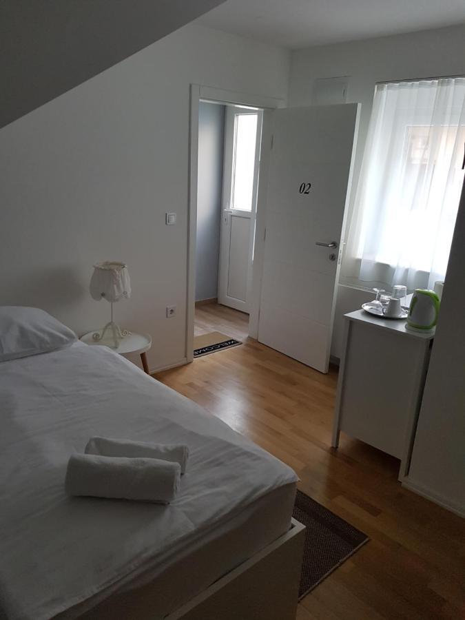 Home Apartmani I Sobe Osijek Exteriér fotografie